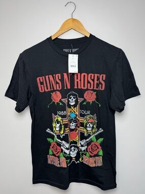 New Guns N' Roses Black 1988 Tour Graphic Short-Sleeve Tee 100% Cotton Unisex S